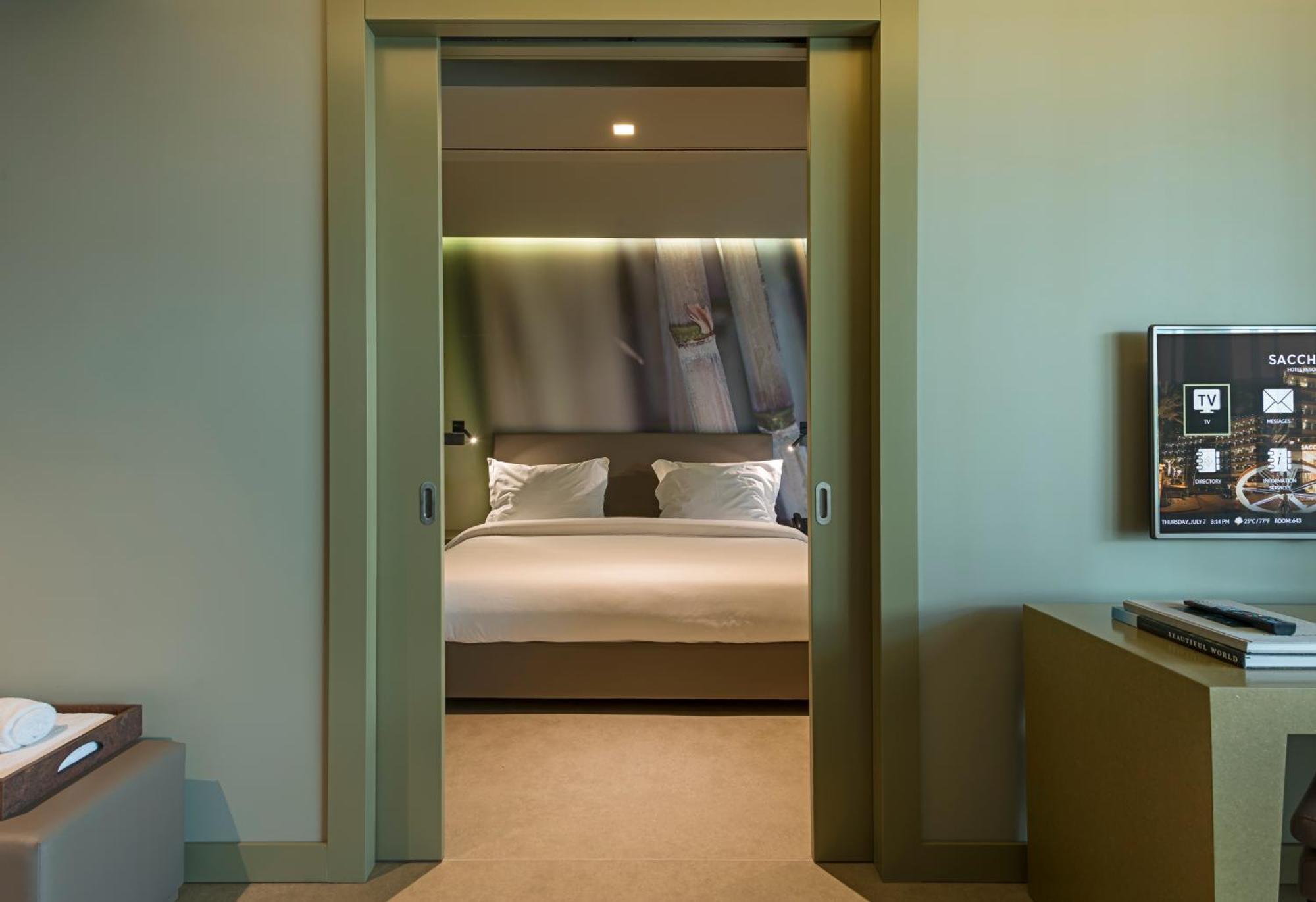 Courtyard Suite,848547485:JPEG